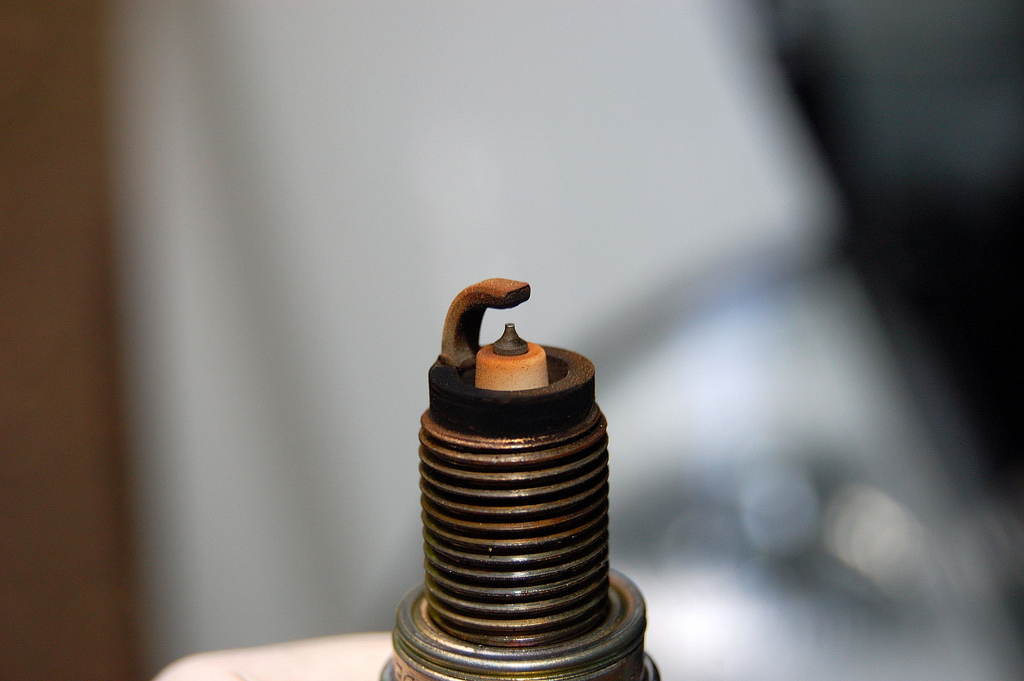 Replacing spark plugs honda fit #2