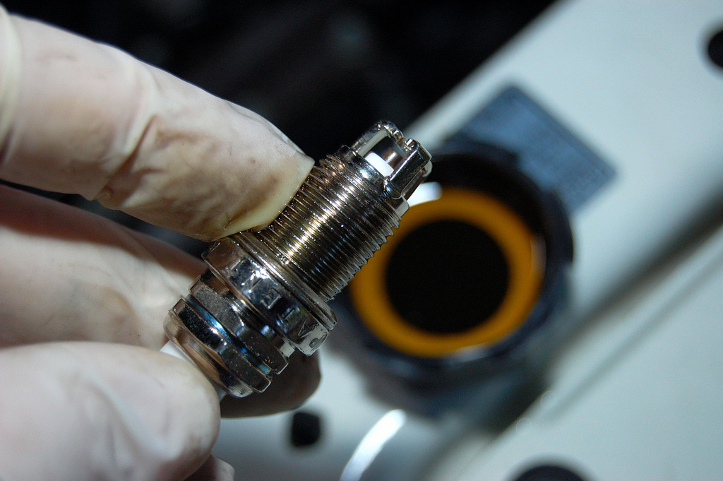 How to change spark plugs honda #3